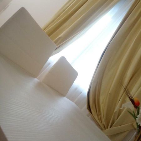 Bed and Breakfast Officina Urban Sleep Сан-Бенедетто-дель-Тронто Экстерьер фото