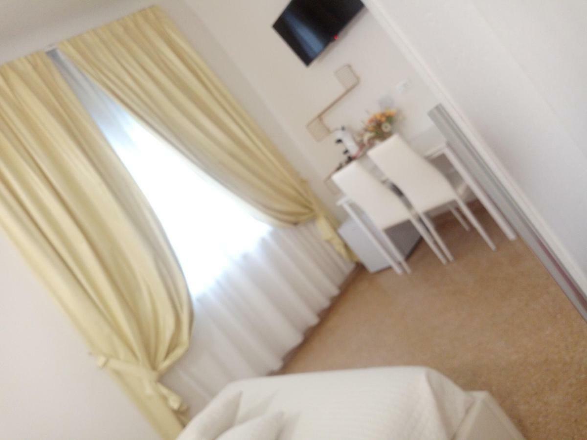 Bed and Breakfast Officina Urban Sleep Сан-Бенедетто-дель-Тронто Экстерьер фото